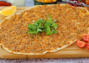 Acılı lahmacun