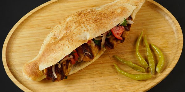 Toyuq köftə çörəkdə